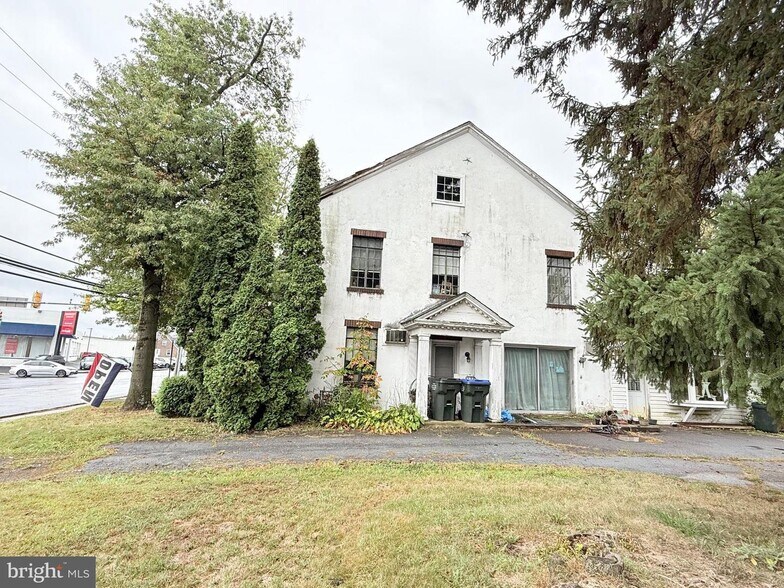 More Photos Of 1500 E Philadelphia Ave, Gilbertsville Specialty For Sale