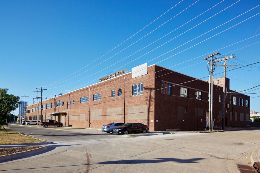 More Photos Of 11 NE 11th St, Oklahoma City Warehouse For Sale