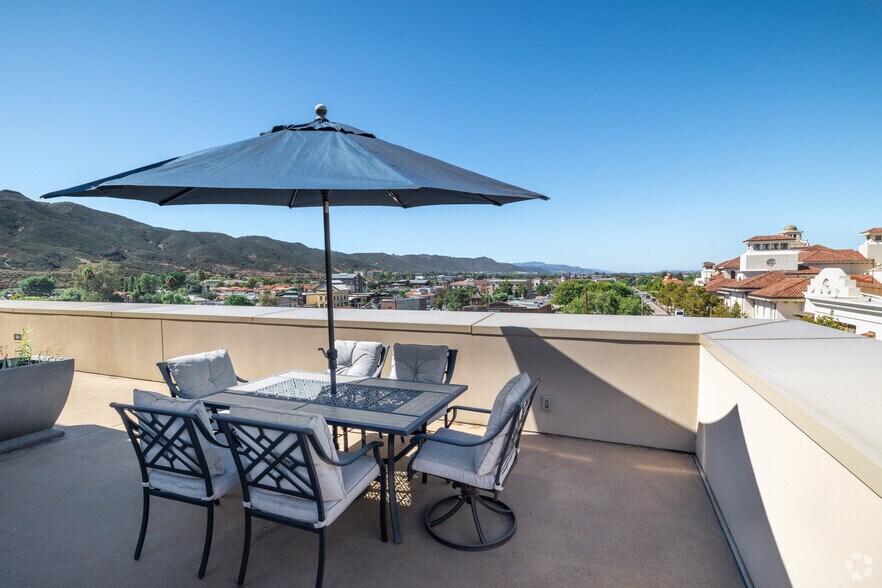 More Photos Of 41923 2nd St, Temecula Office For Lease