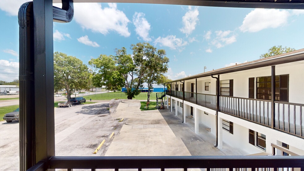 More Photos Of 7786 62nd St N, Pinellas Park Apartments For Sale