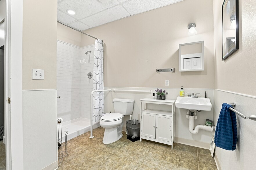 More Photos Of 300-306 Elati St, Denver Office For Sale