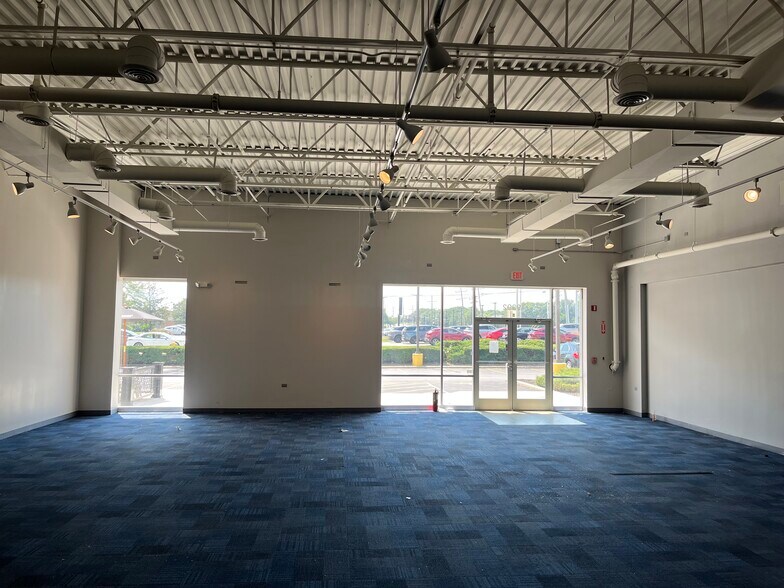 More Photos Of 9380-9396 W 159th St, Orland Park Freestanding For Lease