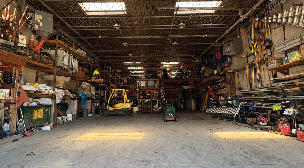 More Photos Of 27 Bartels Pl, New Rochelle Warehouse For Sale