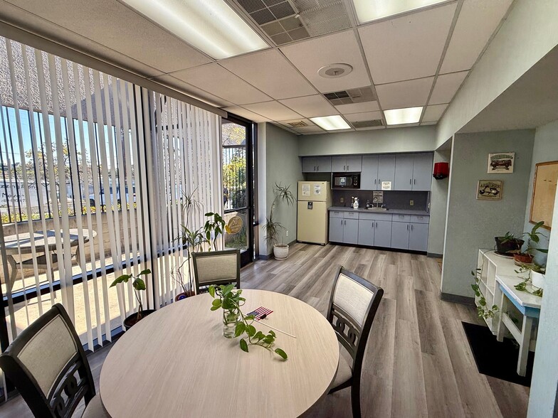 More Photos Of 722 33rd St, San Diego Manufacturing For Lease