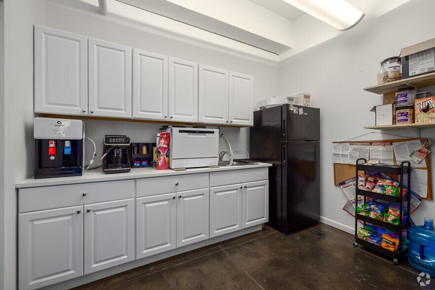 More Photos Of 146 W 29th St, New York Loft Creative Space For Lease