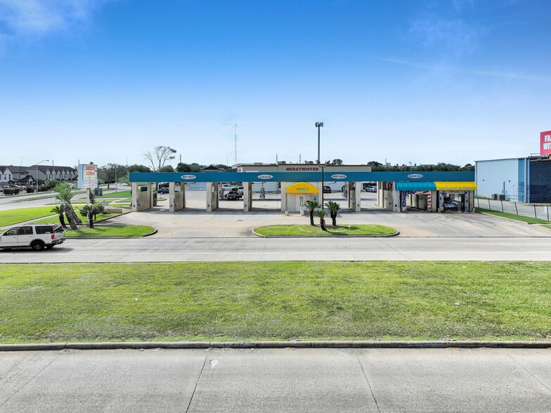 More Photos Of 8201 9th Ave, Port Arthur Carwash For Sale