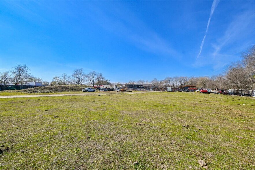 More Photos Of 1760 Allen Genoa Rd, Houston Land For Sale