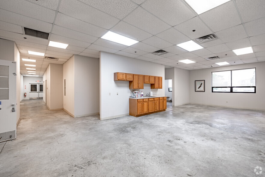 More Photos Of 58 E Willow St, Millburn Warehouse For Sale