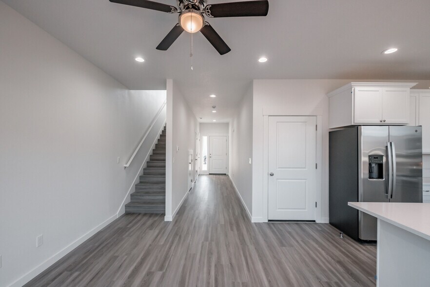 More Photos Of 37731 Rolltide Dr, Lebanon Apartments For Sale