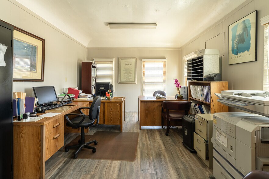 More Photos Of 2741-2743 S Robertson Blvd, Los Angeles Storefront Retail Office For Lease