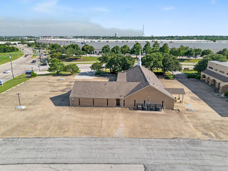 More Photos Of 2111 Skyline Dr, Mesquite Religious Facility For Sale