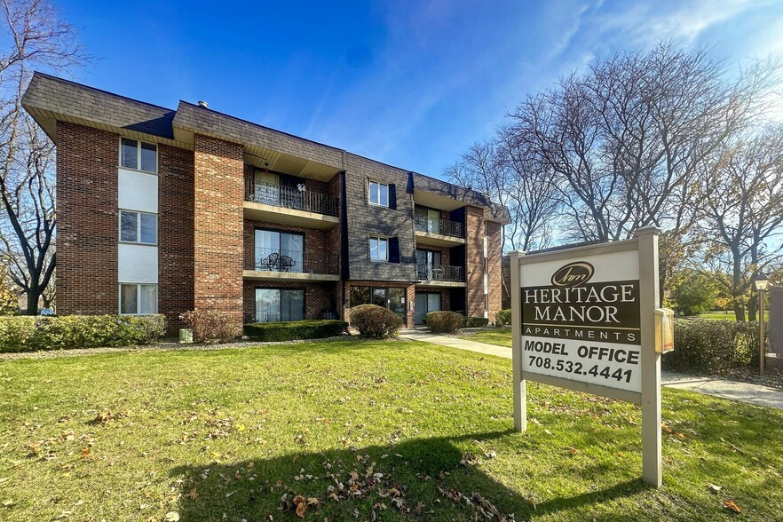 Primary Photo Of 15119 Catalina Dr, Orland Park Apartments For Sale