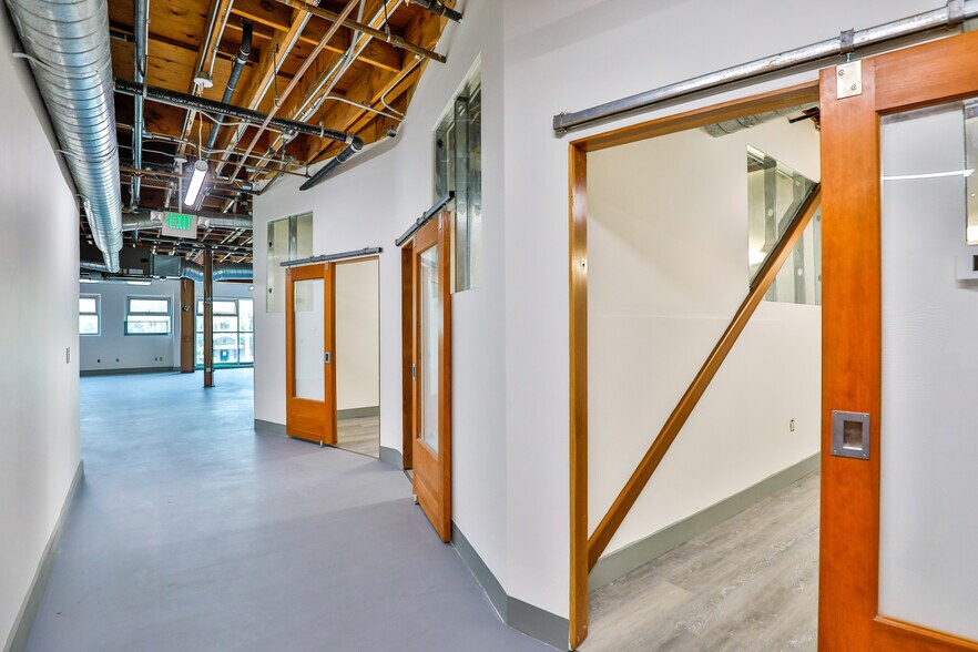 More Photos Of 3122 Santa Monica Blvd, Santa Monica Office For Lease