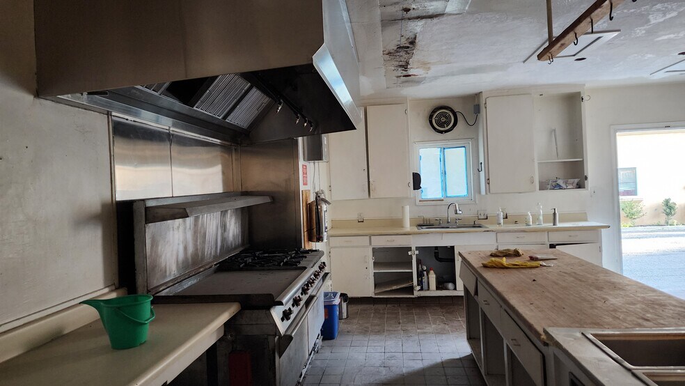 More Photos Of 155 S 11th St, San Jose Sorority Fraternity House For Lease