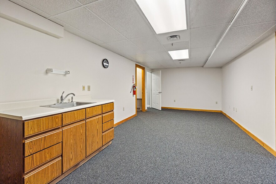 More Photos Of 323 State St, Augusta Office Residential For Sale