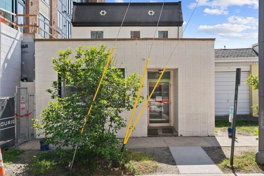 More Photos Of 2939 W Marshall St, Richmond Office For Lease