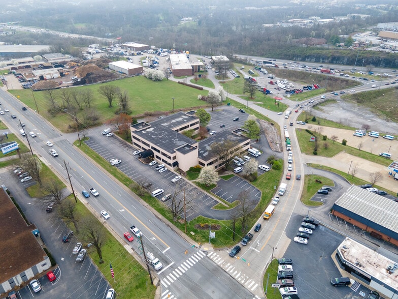 More Photos Of 1451 Elm Hill Pike, Nashville Office For Sale