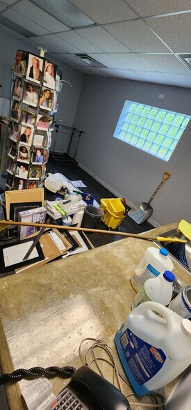 More Photos Of 10680-10710 McSwain Dr, Cincinnati Flex For Sale