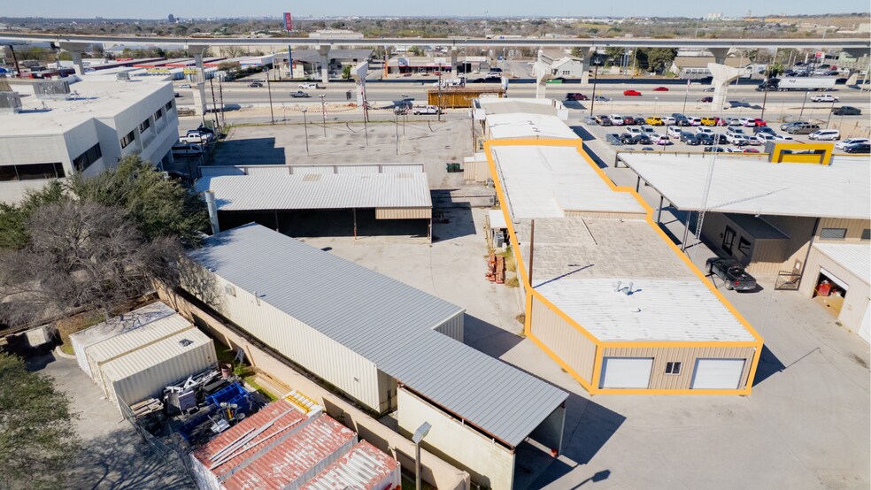 More Photos Of 9600 N I-35, San Antonio Industrial For Lease