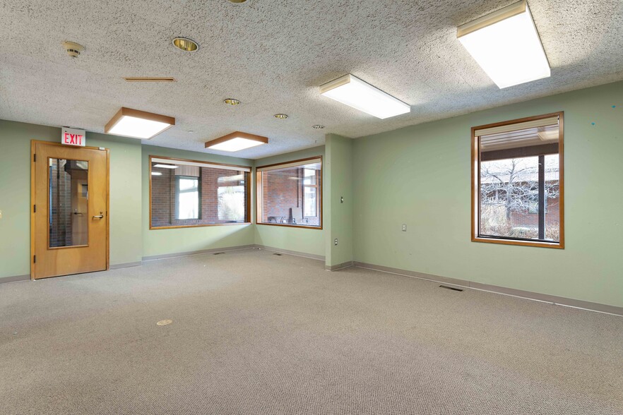 More Photos Of 1200 N 14th Ave, Pasco Medical For Sale