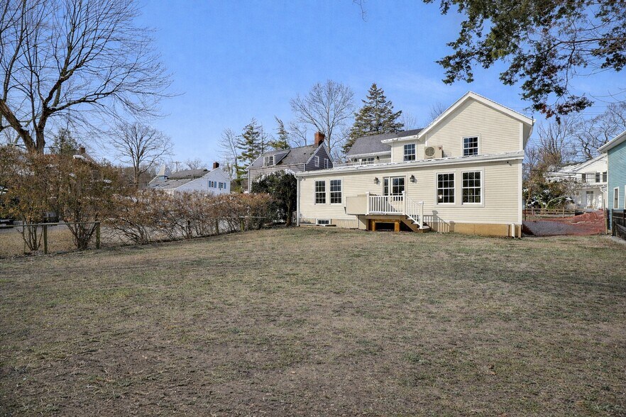 More Photos Of 77 Main St, Tappan Loft Creative Space For Lease