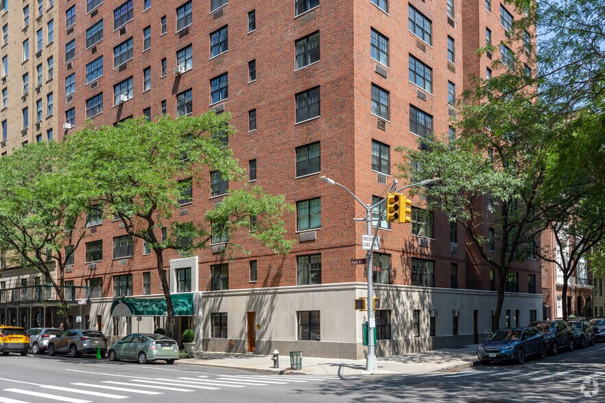 More Photos Of 785 Park Ave, New York Apartments For Sale