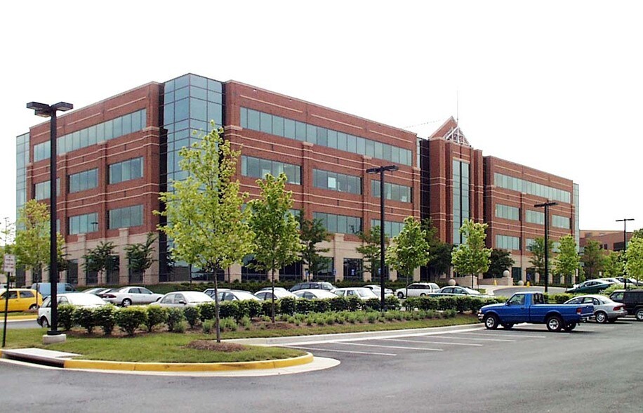 More Photos Of 14280 Park Meadow Dr, Chantilly Office For Lease