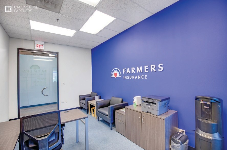 More Photos Of 1952 Mcdowell Rd, Naperville Business Park For Lease