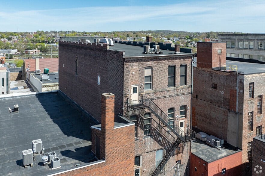 More Photos Of 132 S Main St, Greensburg Office For Sale