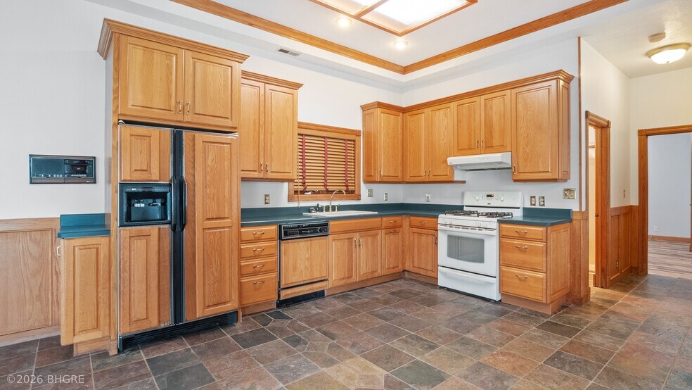 More Photos Of 2608 N Jefferson Way, Indianola Land For Sale