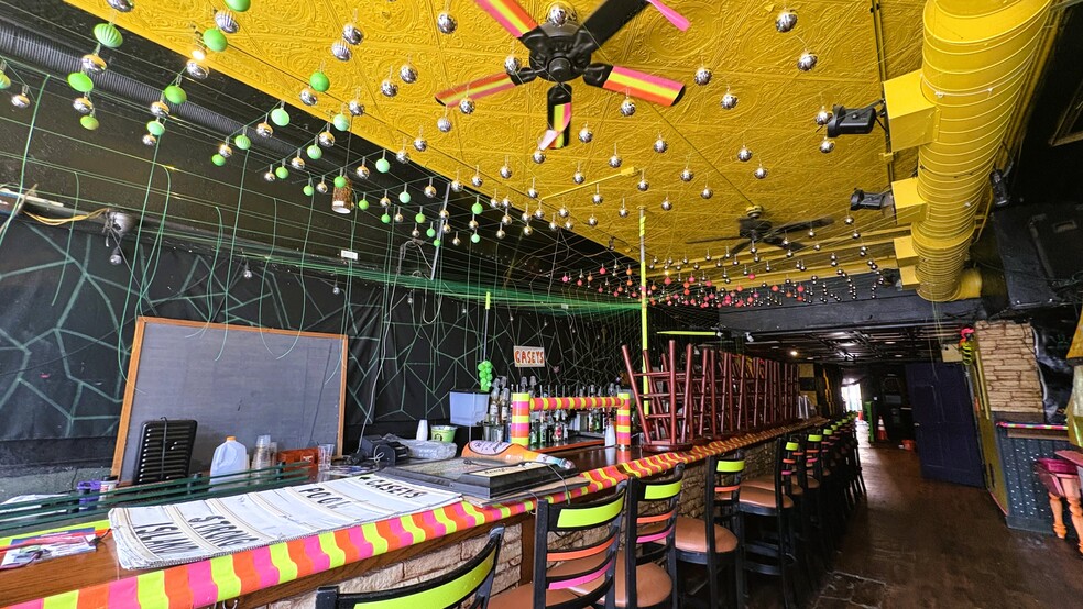 More Photos Of 1811 E Carson St, Pittsburgh Bar For Sale