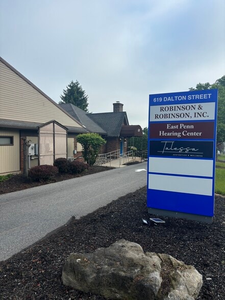 More Photos Of 619A Dalton St, Emmaus Medical For Lease