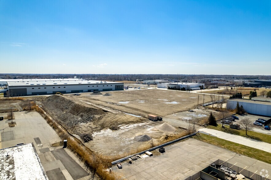 More Photos Of 50570 Birch Dr, Shelby Township Manufacturing For Lease
