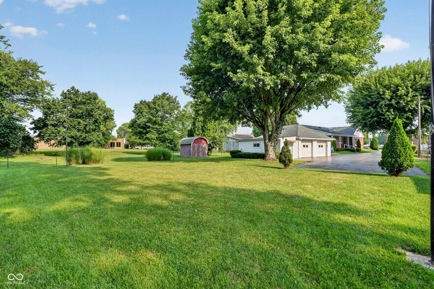 More Photos Of 5037 W US Highway 52, New Palestine Land For Sale