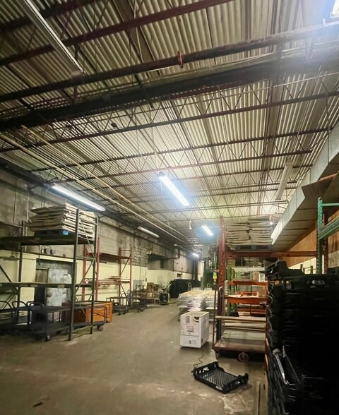 More Photos Of 1150 E Peace St, Canton Unknown For Lease