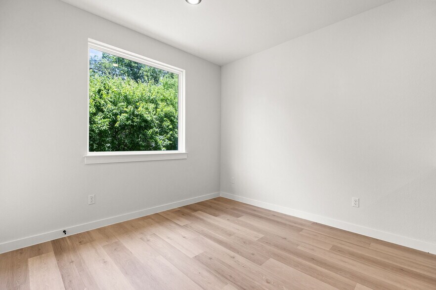 More Photos Of , Round Rock Multifamily For Sale