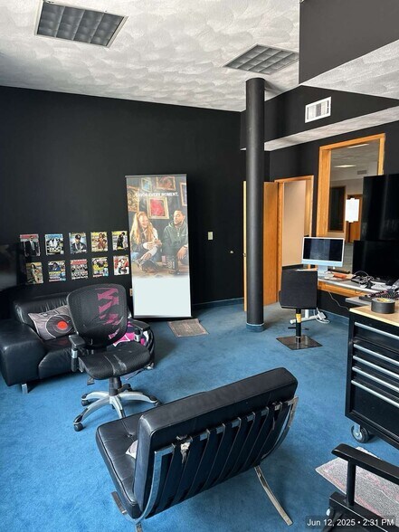 More Photos Of 727 Atlantic Ave, Boston Loft Creative Space For Lease