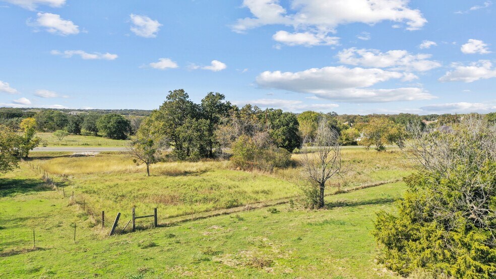More Photos Of 2101 Fort Worth, Weatherford Land For Sale