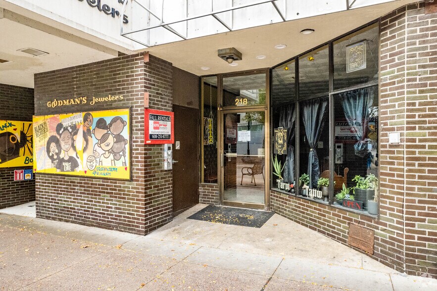 More Photos Of 218-224 State St, Madison Storefront Retail Office For Lease