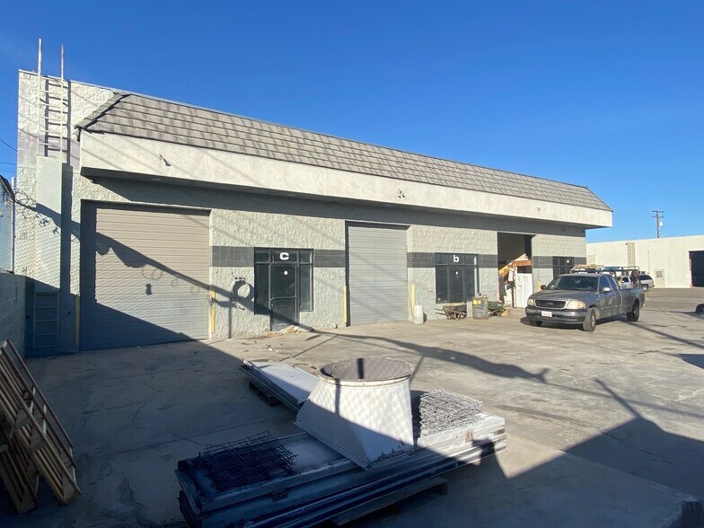 More Photos Of 124 W Ovington St, Lancaster Industrial For Sale