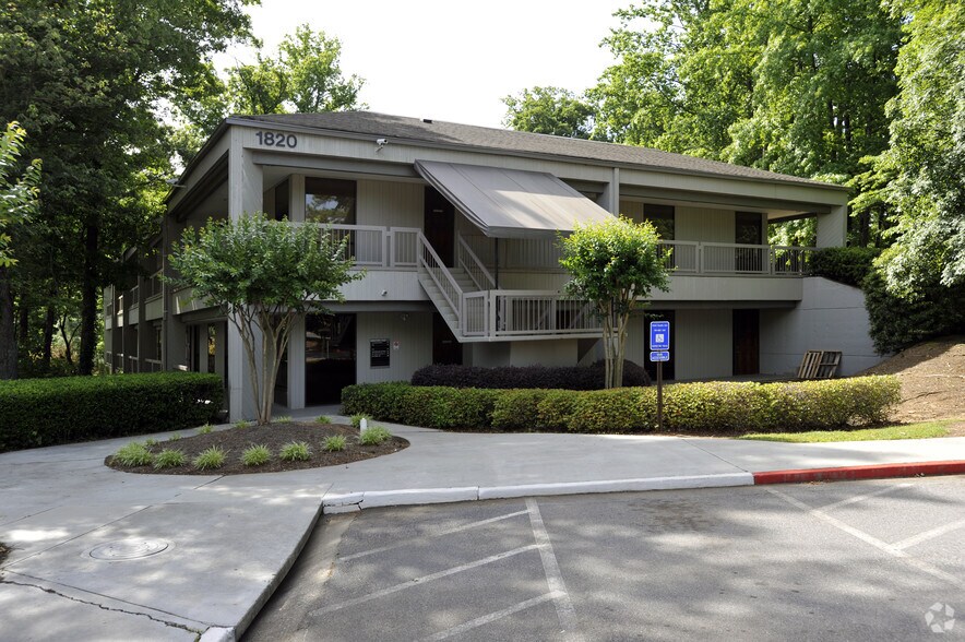 Primary Photo Of 1800 Water Pl SE, Atlanta Unknown For Lease