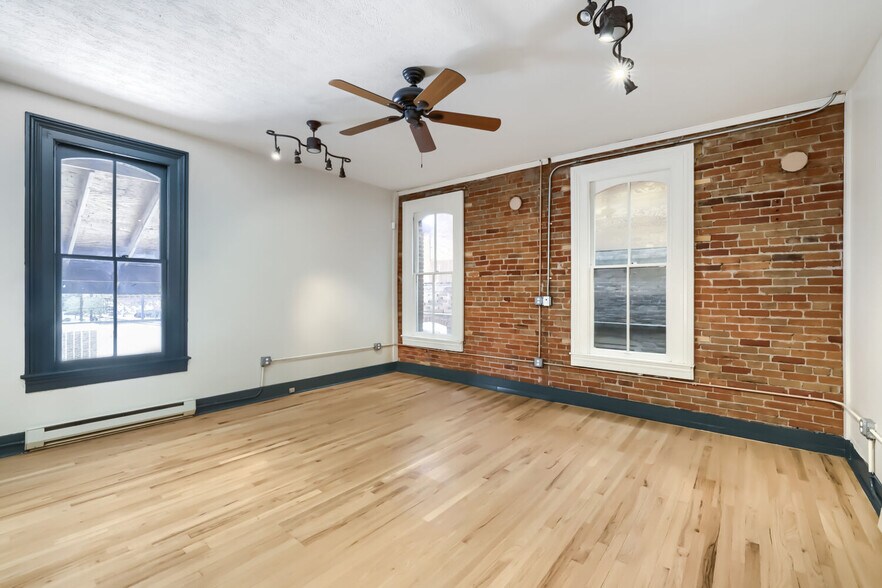More Photos Of 1114 Washington Ave, Golden Storefront Retail Office For Lease