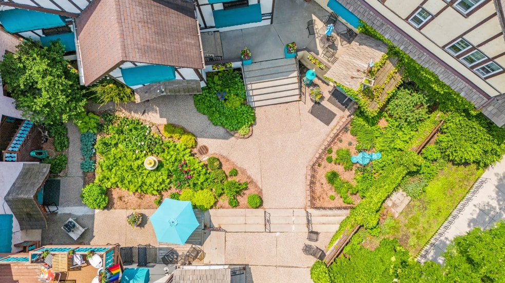 More Photos Of 2232-2242 Carter Ave, Saint Paul Unknown For Lease