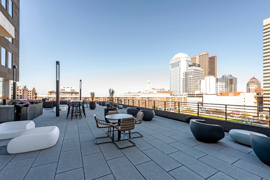 More Photos Of 80 E Rich St, Columbus Office For Lease