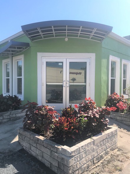 More Photos Of 5702 Gulfport Blvd S, Gulfport Office For Lease