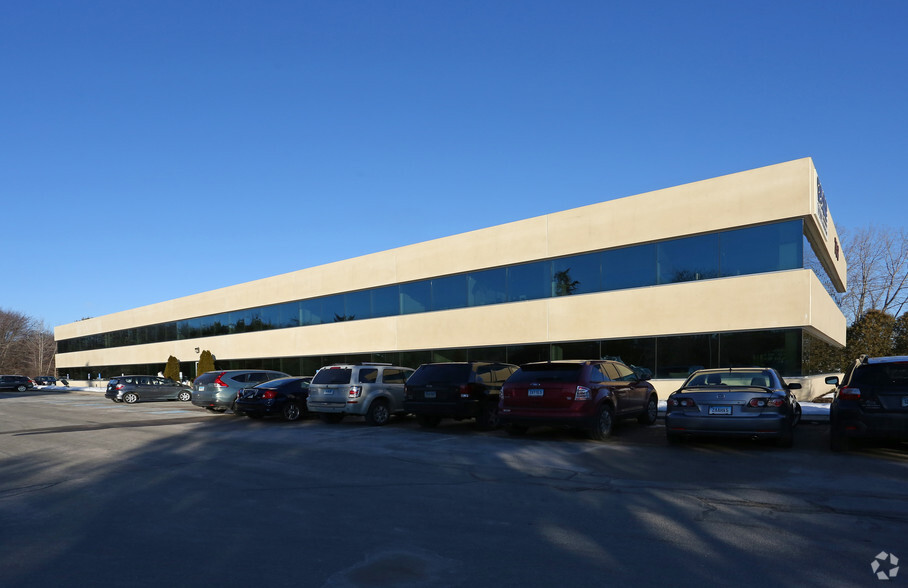 Primary Photo Of 753 Boston Post Rd, Guilford Office For Lease