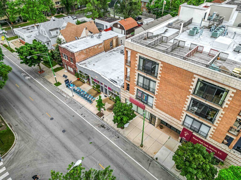 More Photos Of 2312 W Touhy Ave, Chicago General Retail For Sale