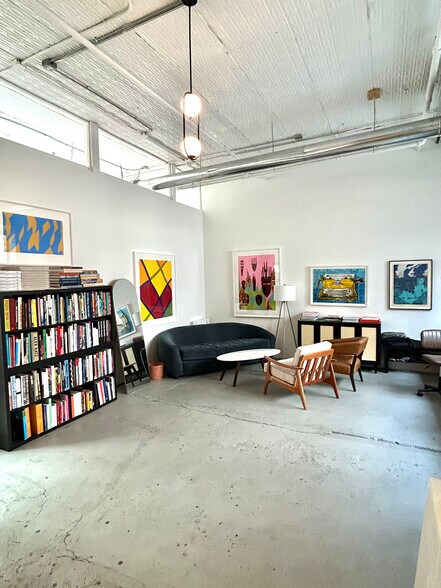 More Photos Of 109 Ingraham St, Brooklyn Loft Creative Space For Lease