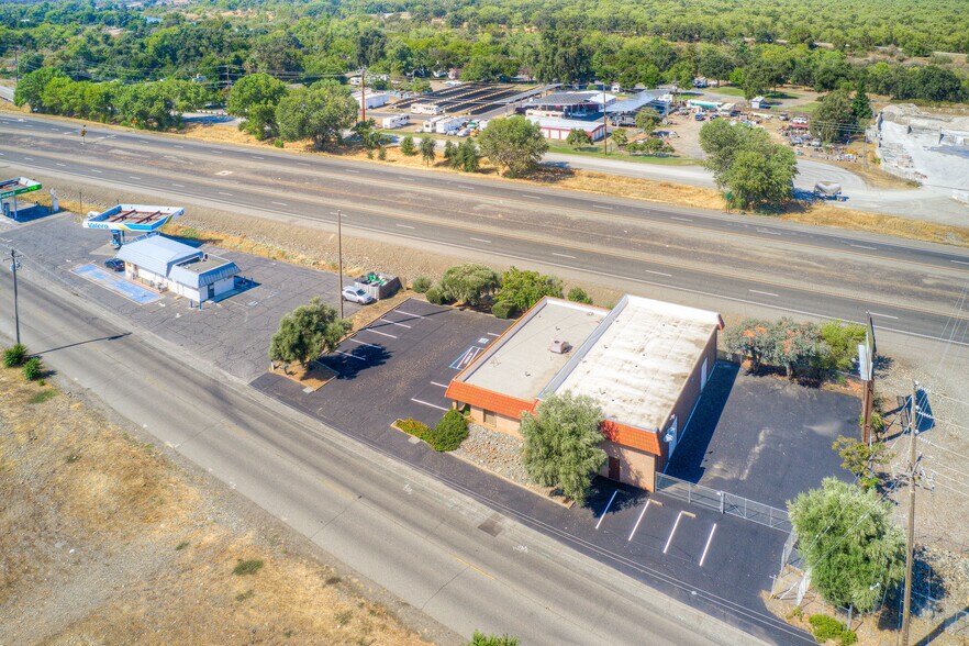 More Photos Of 2950 Feather River Blvd, Oroville Light Distribution For Sale