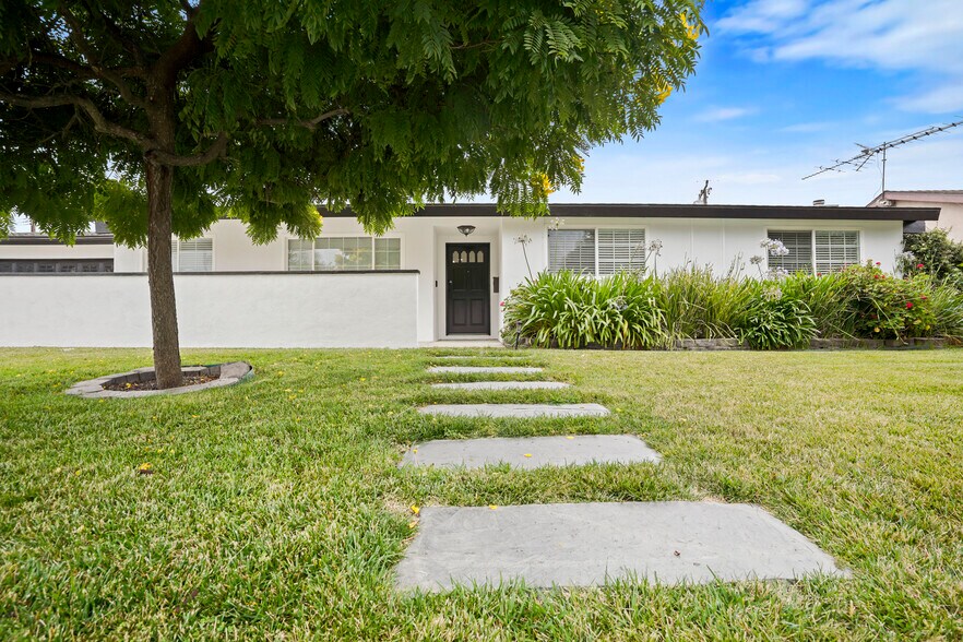 More Photos Of 174 N Wendy Dr, Thousand Oaks Specialty For Sale